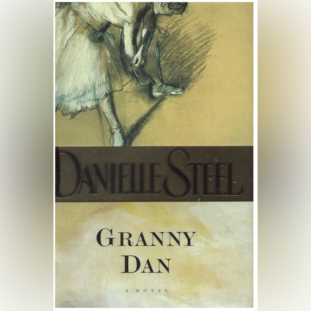 ⭐️Danielle Steel Granny Dan